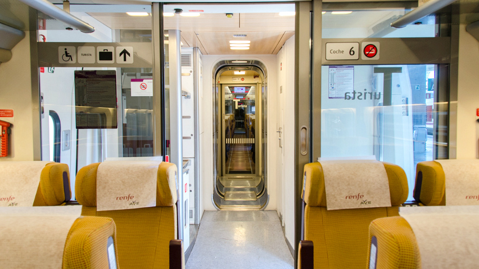 AVE 2nd Class (Turista) (img 2)