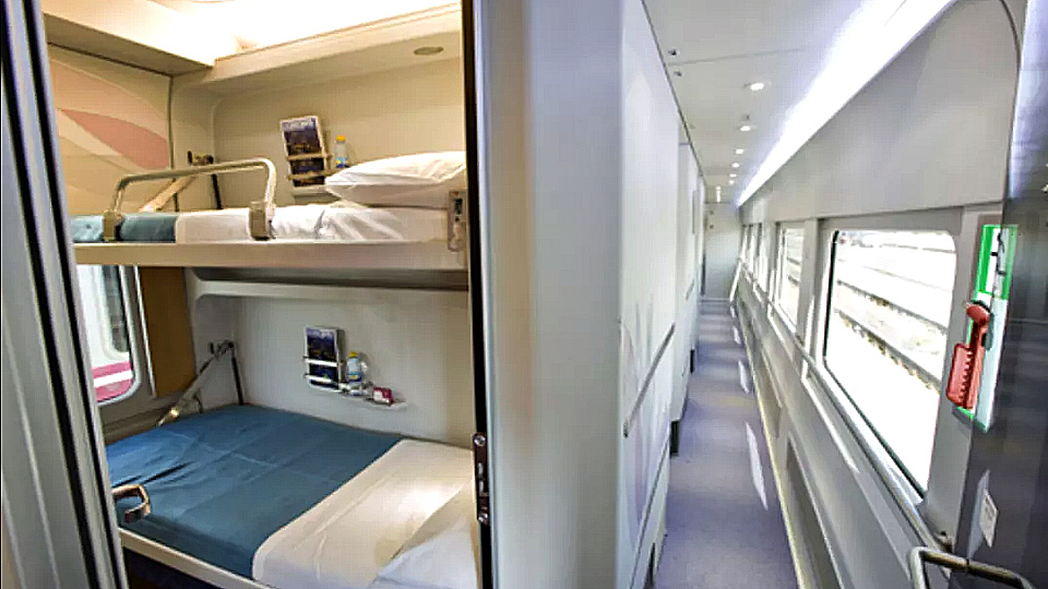 Trenhotel 1st Class Preferente (img 1)
