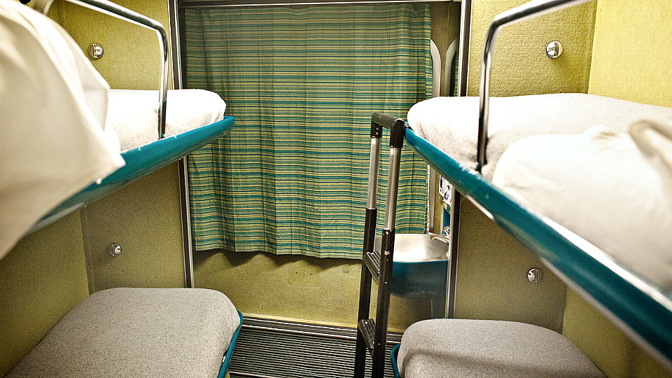 Trenhotel 2nd Class Turista (img 2)