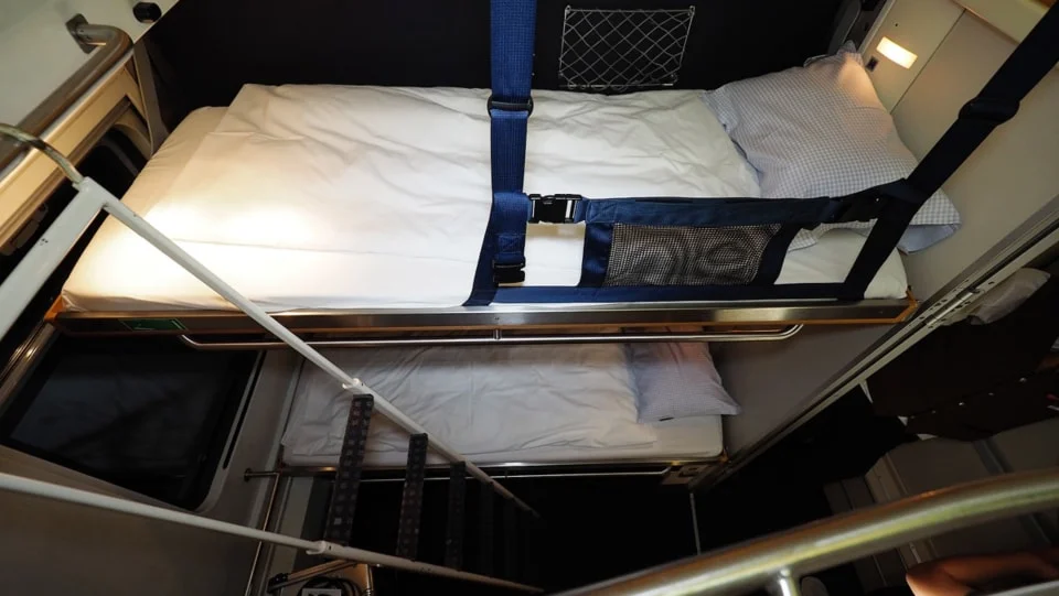 OEBB 2 sleeper (img 1)