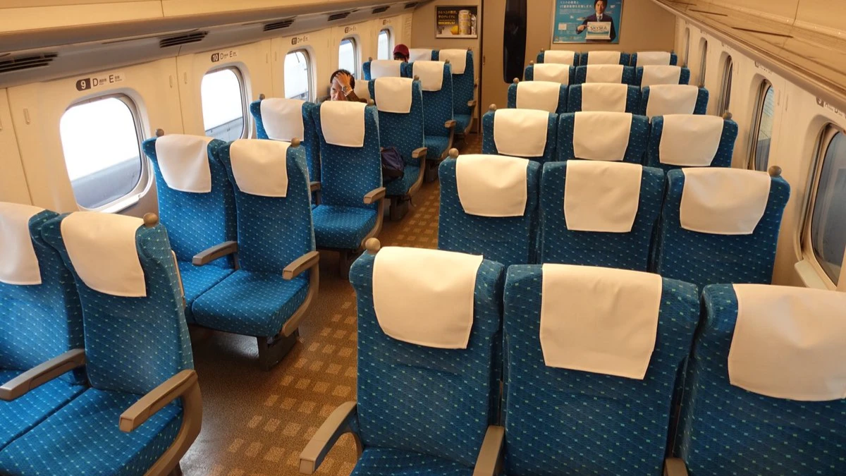 Nozomi train JR